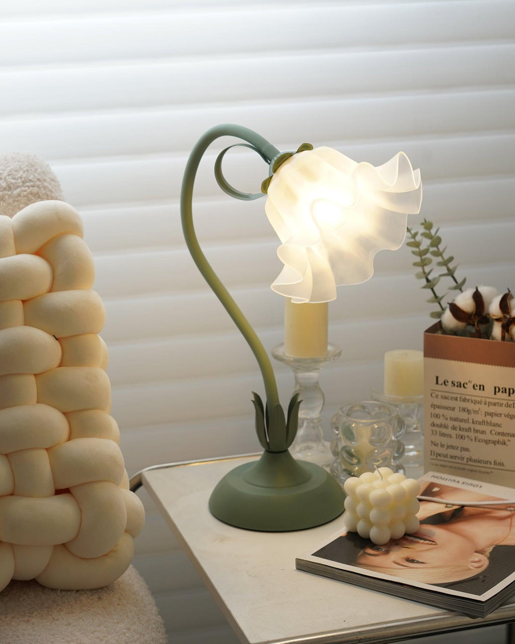 Lily Flower Table Lamp
