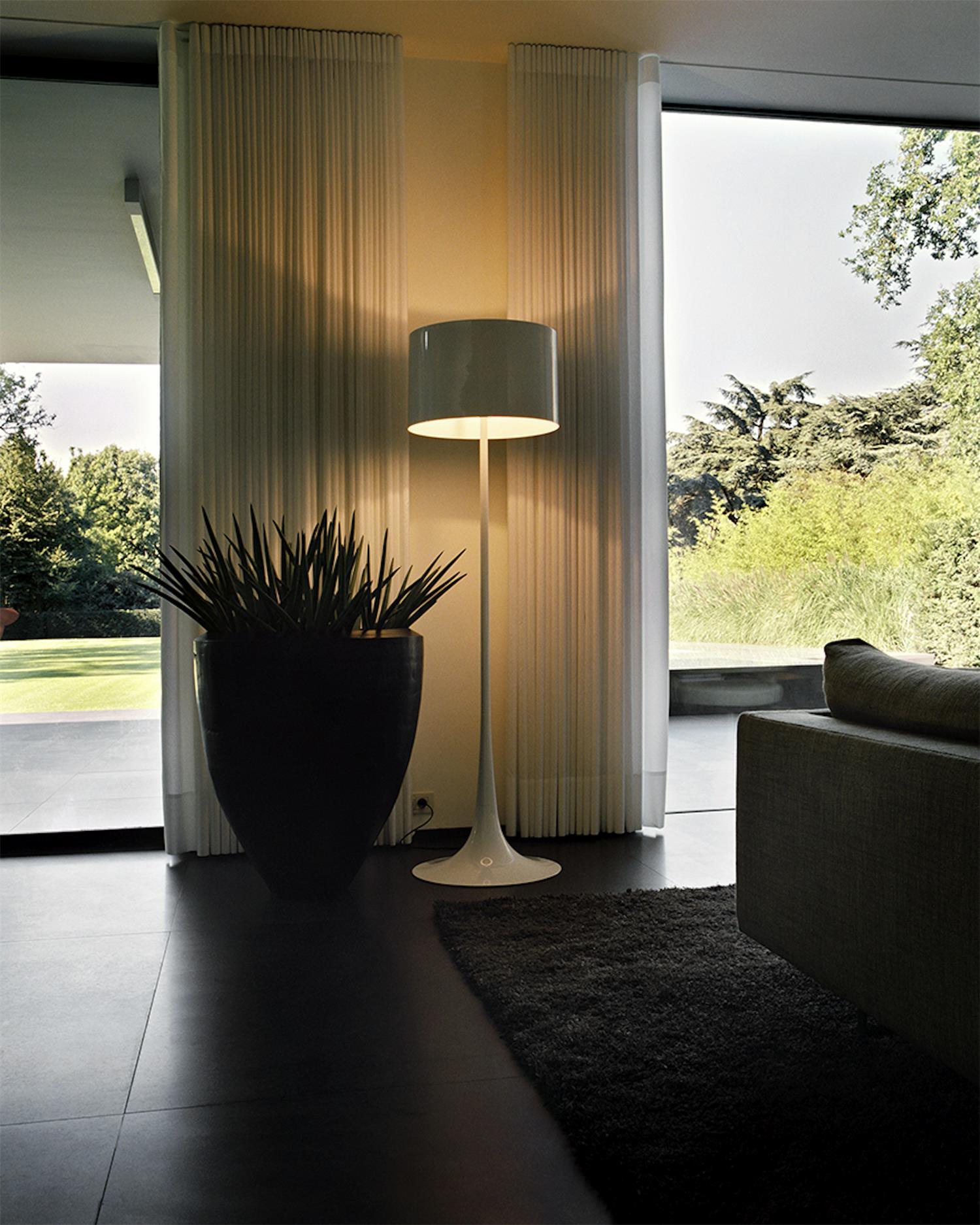Silhouette Floor Lamp
