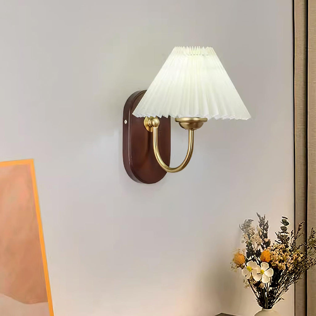 Louise Wall Lamp