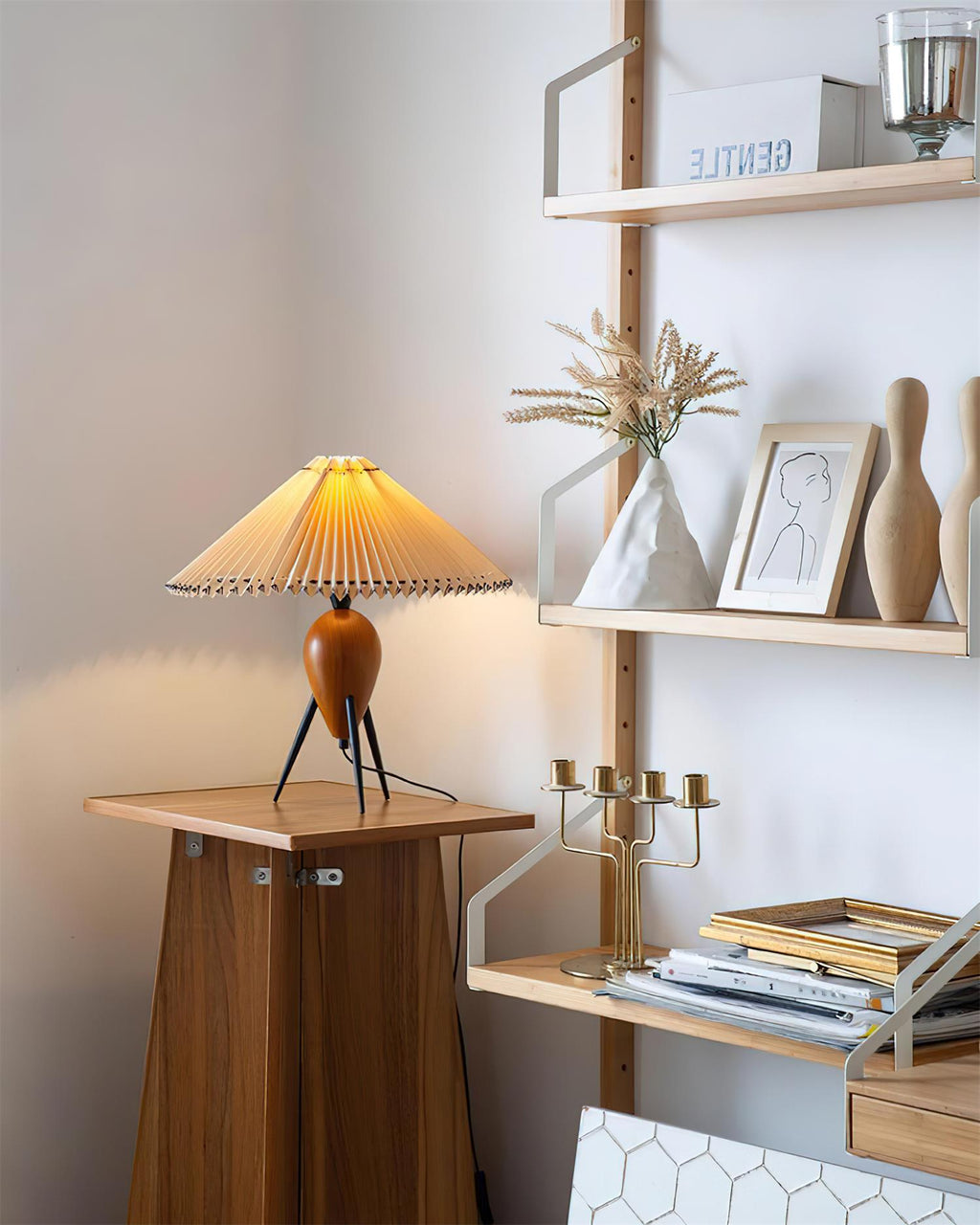 Makie Table Lamp