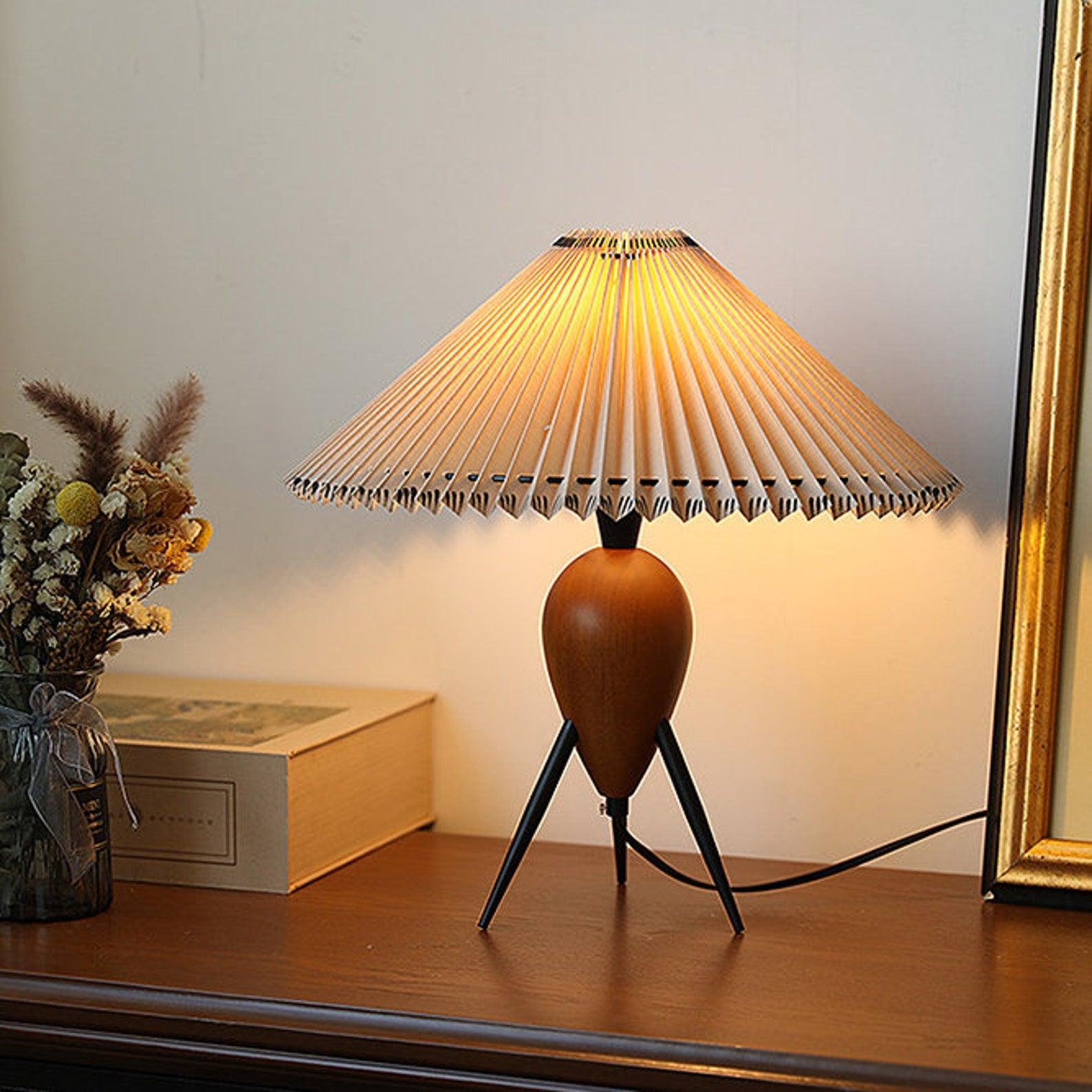 Makie Table Lamp