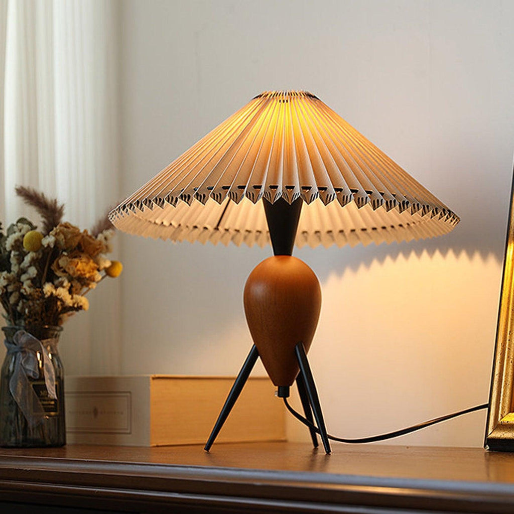 Makie Table Lamp