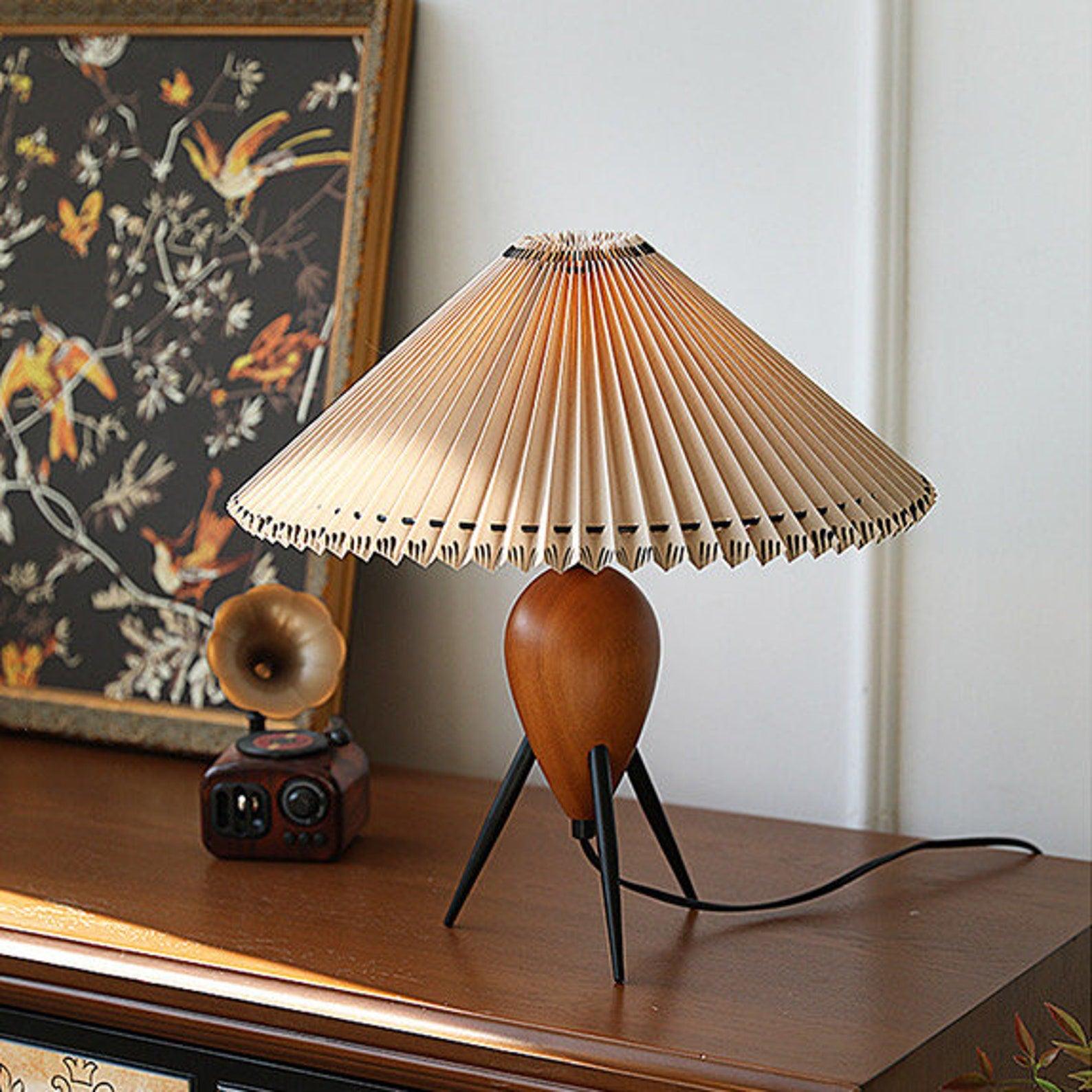 Makie Table Lamp