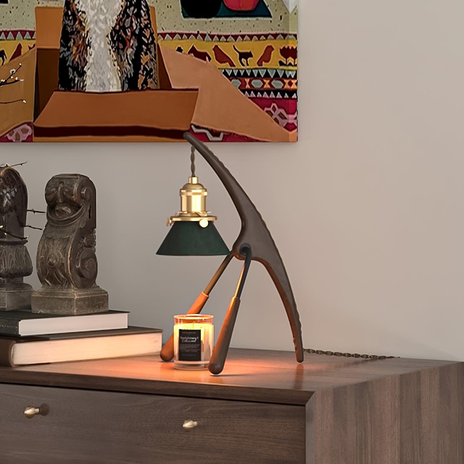 Mante Religieuse Candle Warmer Lamp