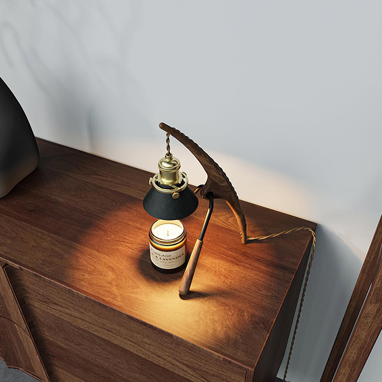 Mante Religieuse Candle Warmer Lamp