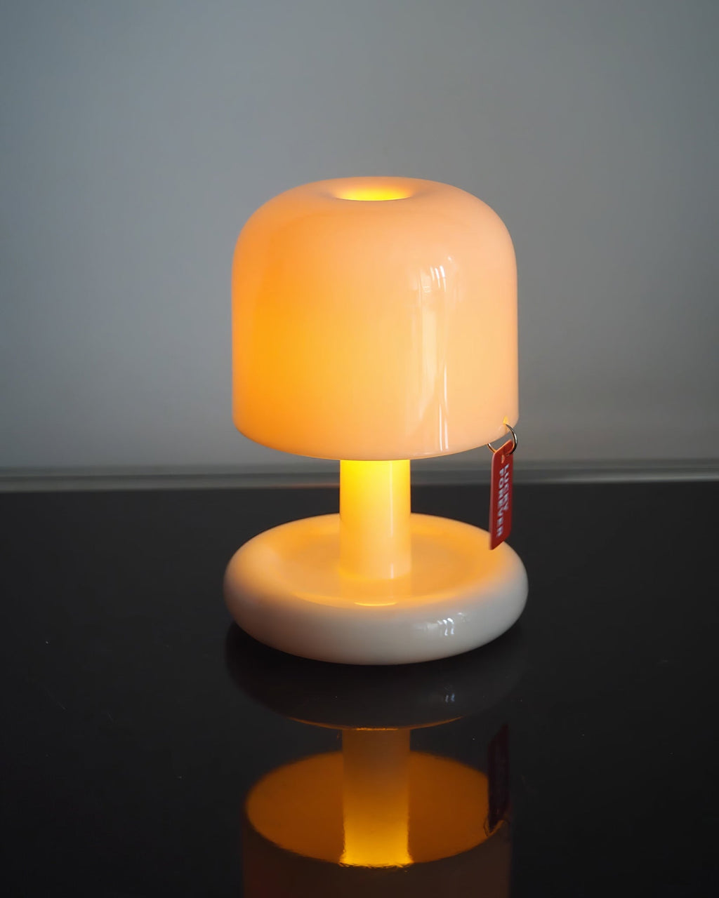 Mini Nessino Table Lamp  (built-in battery)