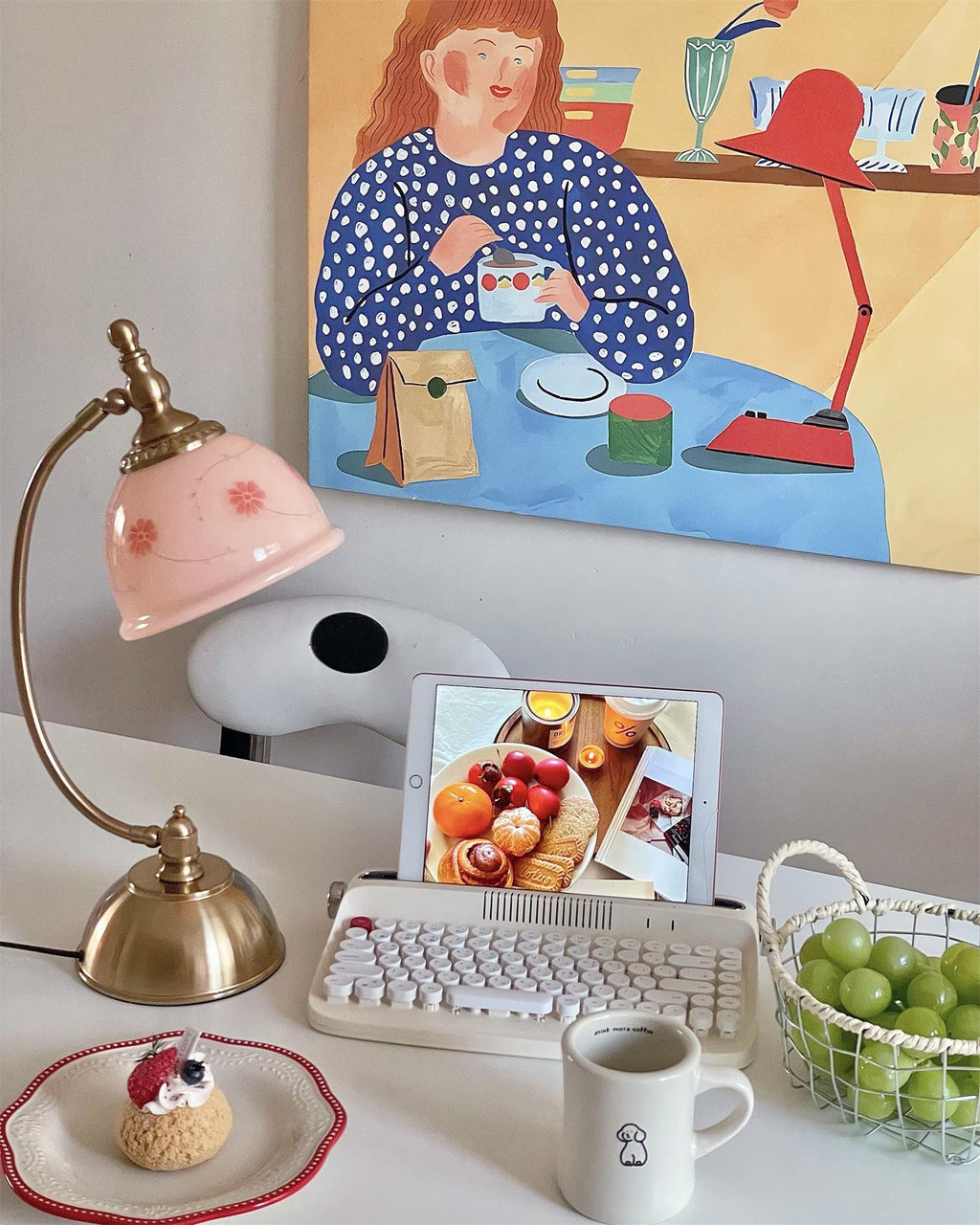 Mishya Floral Table Lamp