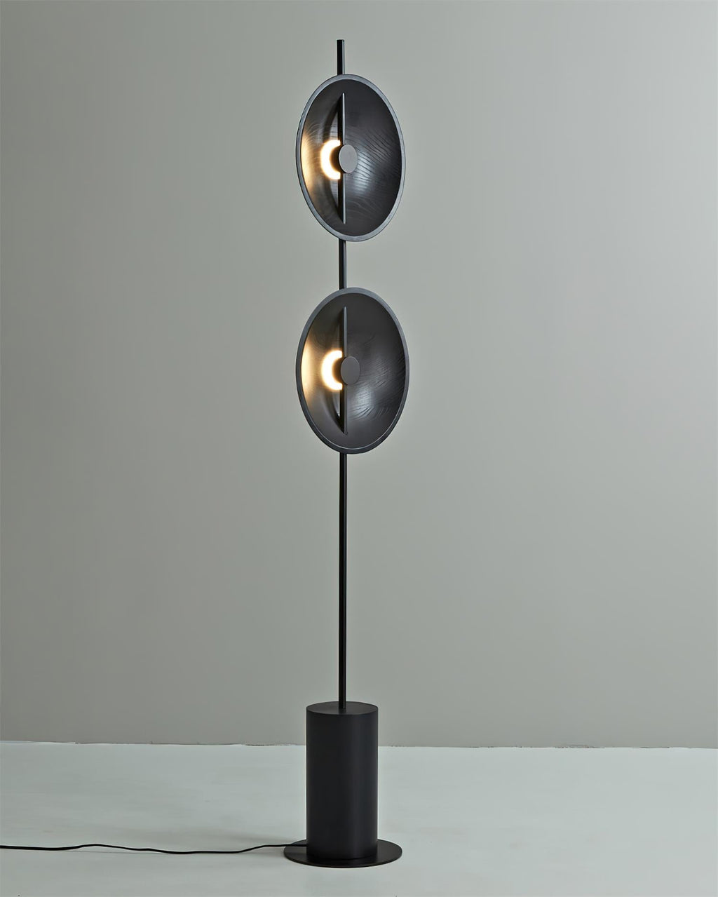 Mito Floor Lamp