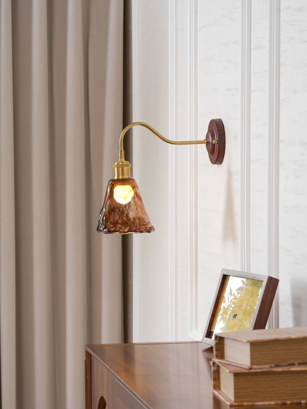 Nalia Amber Wall Lamp
