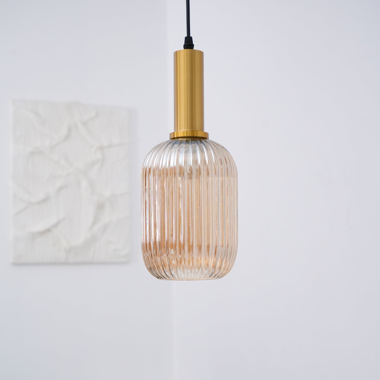Nina Ribbed Pendant Lamp