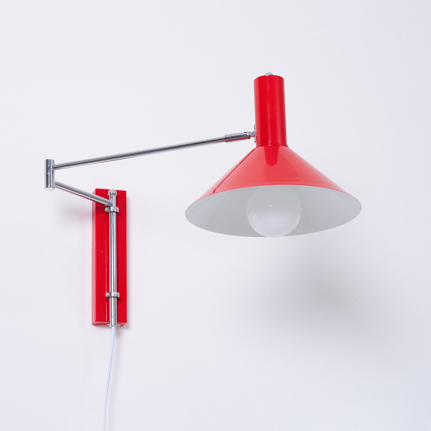 Peak Plug In Wall Lamp