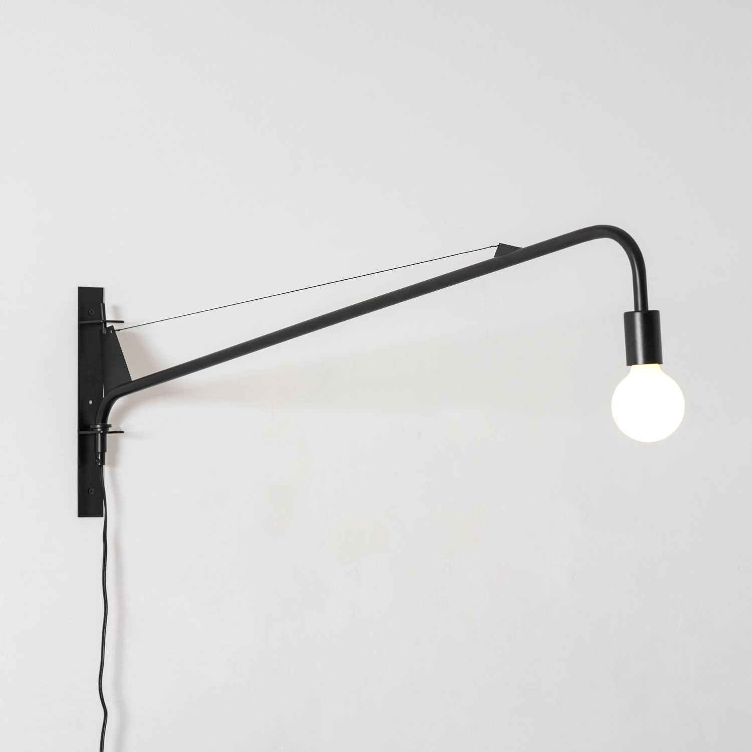Potence Wall Lamp