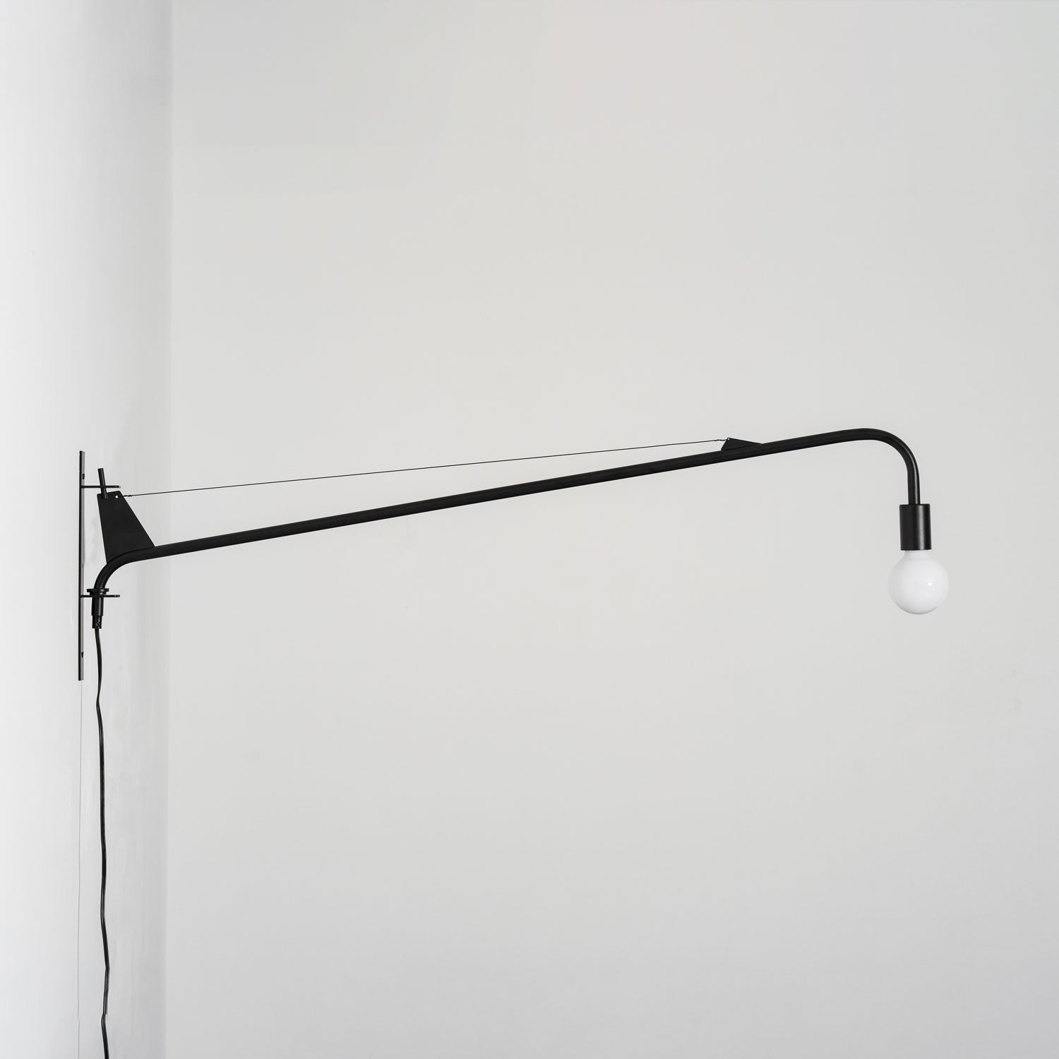Potence Wall Lamp