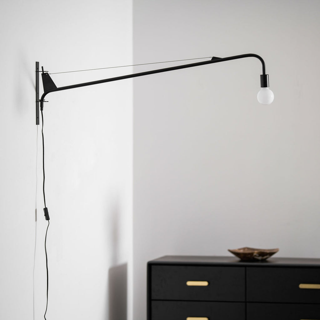 Potence Wall Lamp