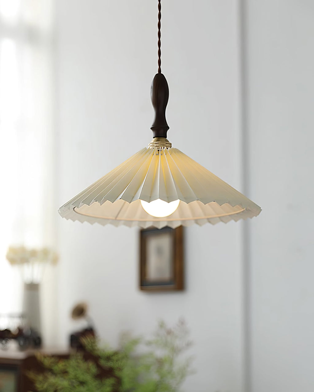 Prairie Pleated Plug In Pendant Lamp