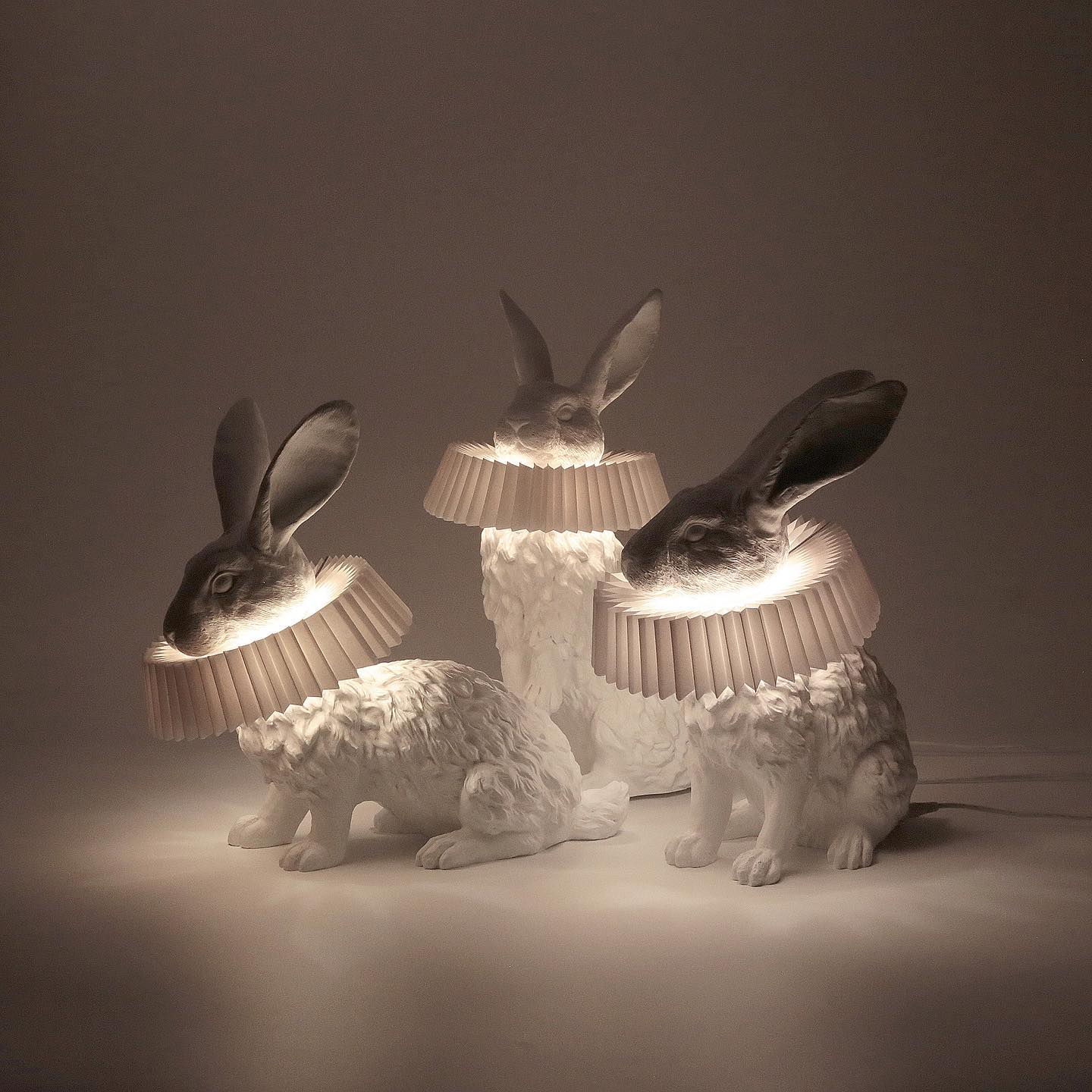 Rabbit White Resin Table Lamp