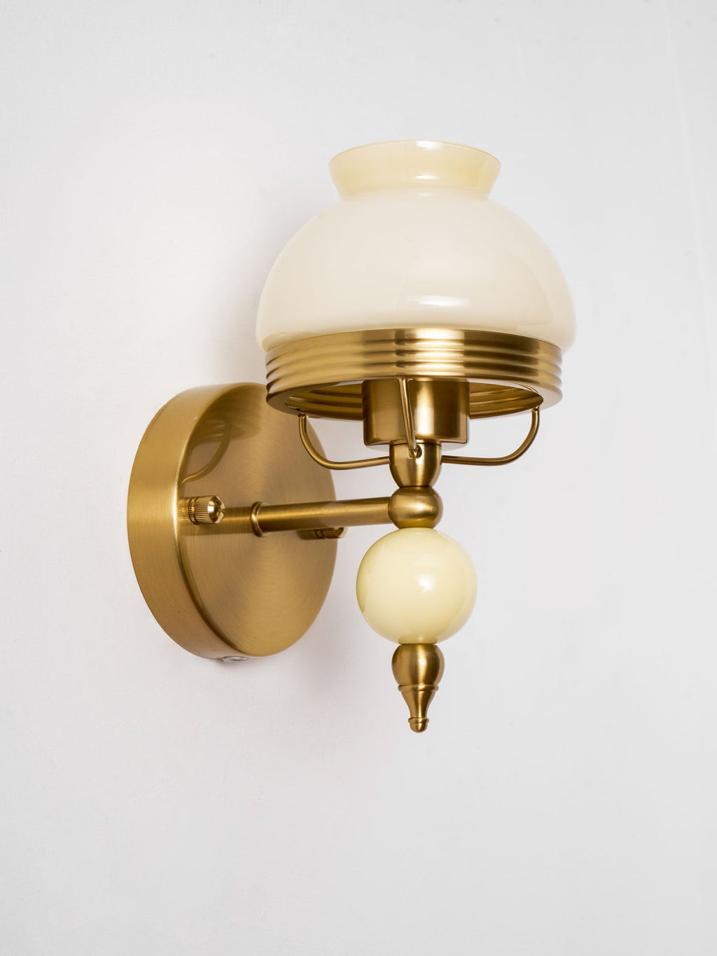 Retro Yuna Wall Lamp