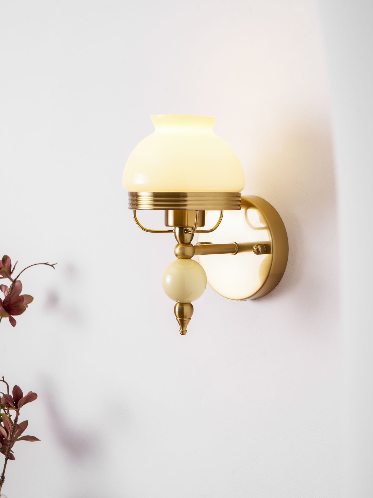 Retro Yuna Wall Lamp