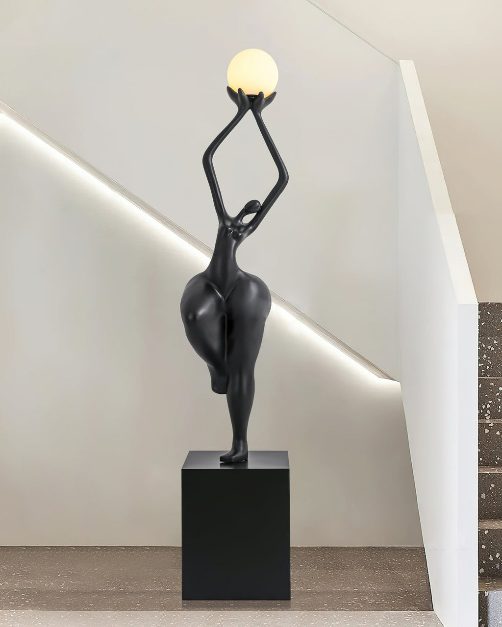 Rina Sculpture Floor Lamp