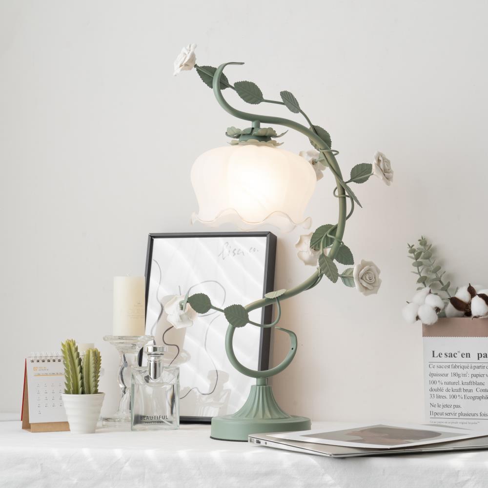 Ron Rose Flower Table Lamp