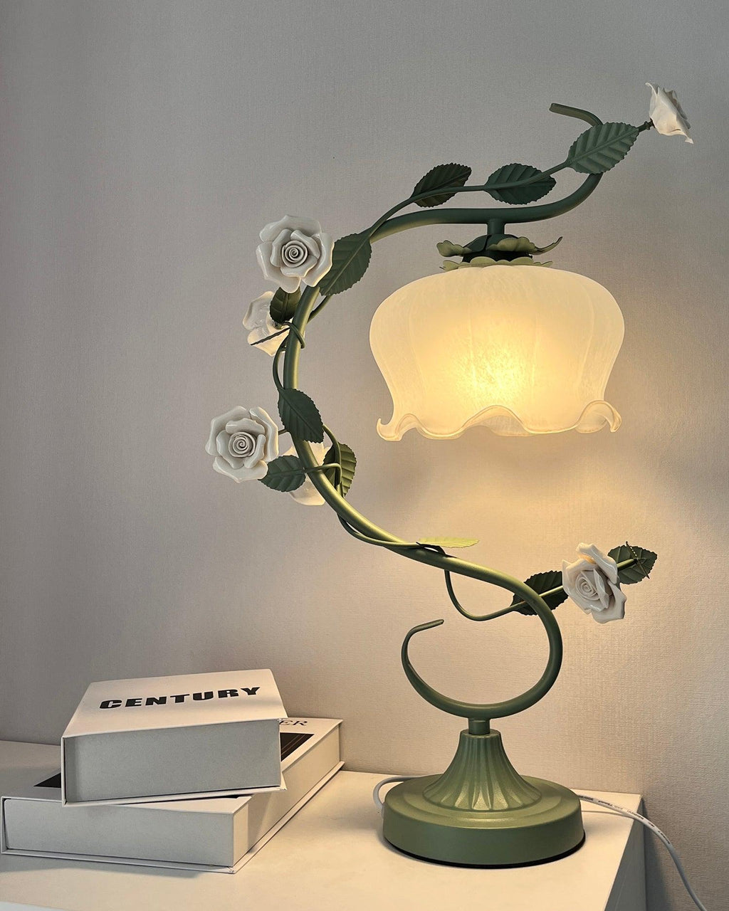 Ron Rose Flower Table Lamp