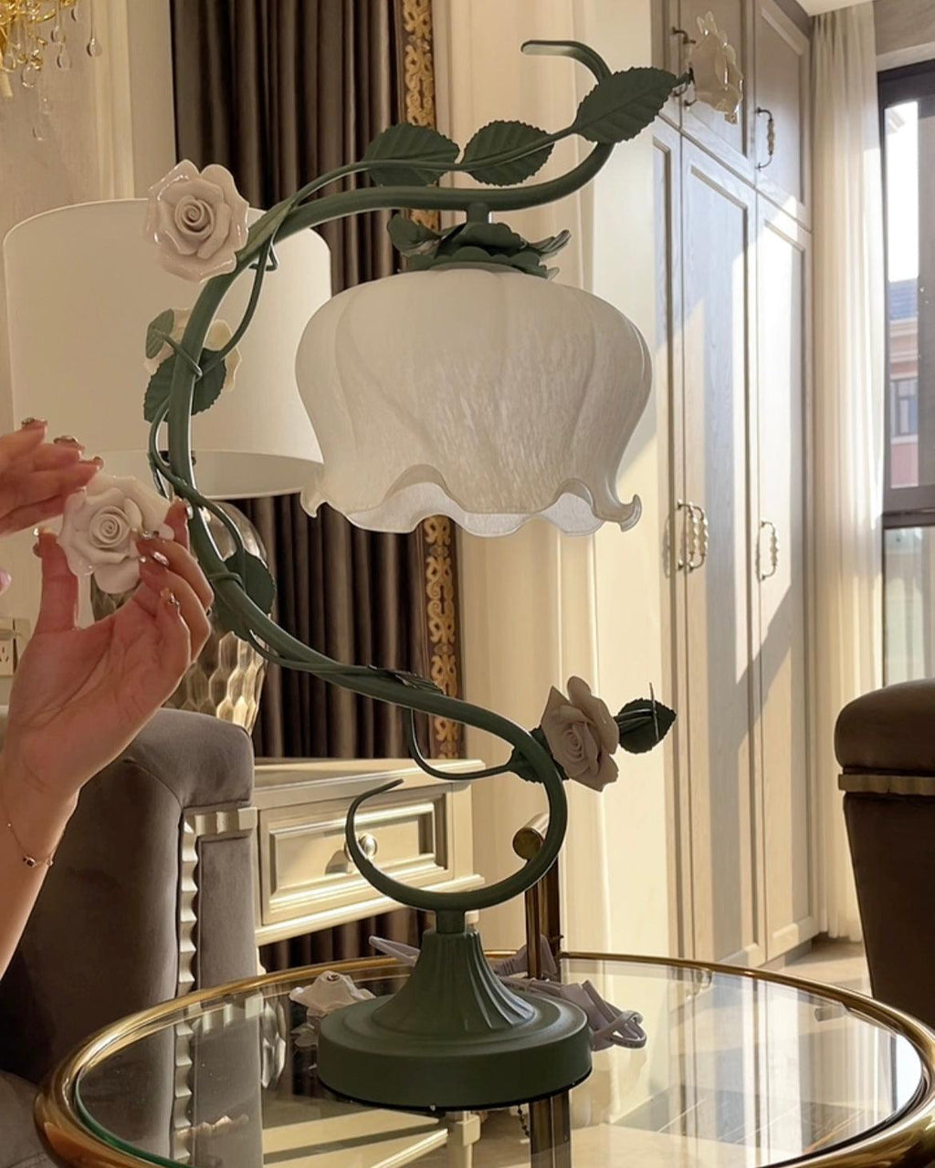 Ron Rose Flower Table Lamp
