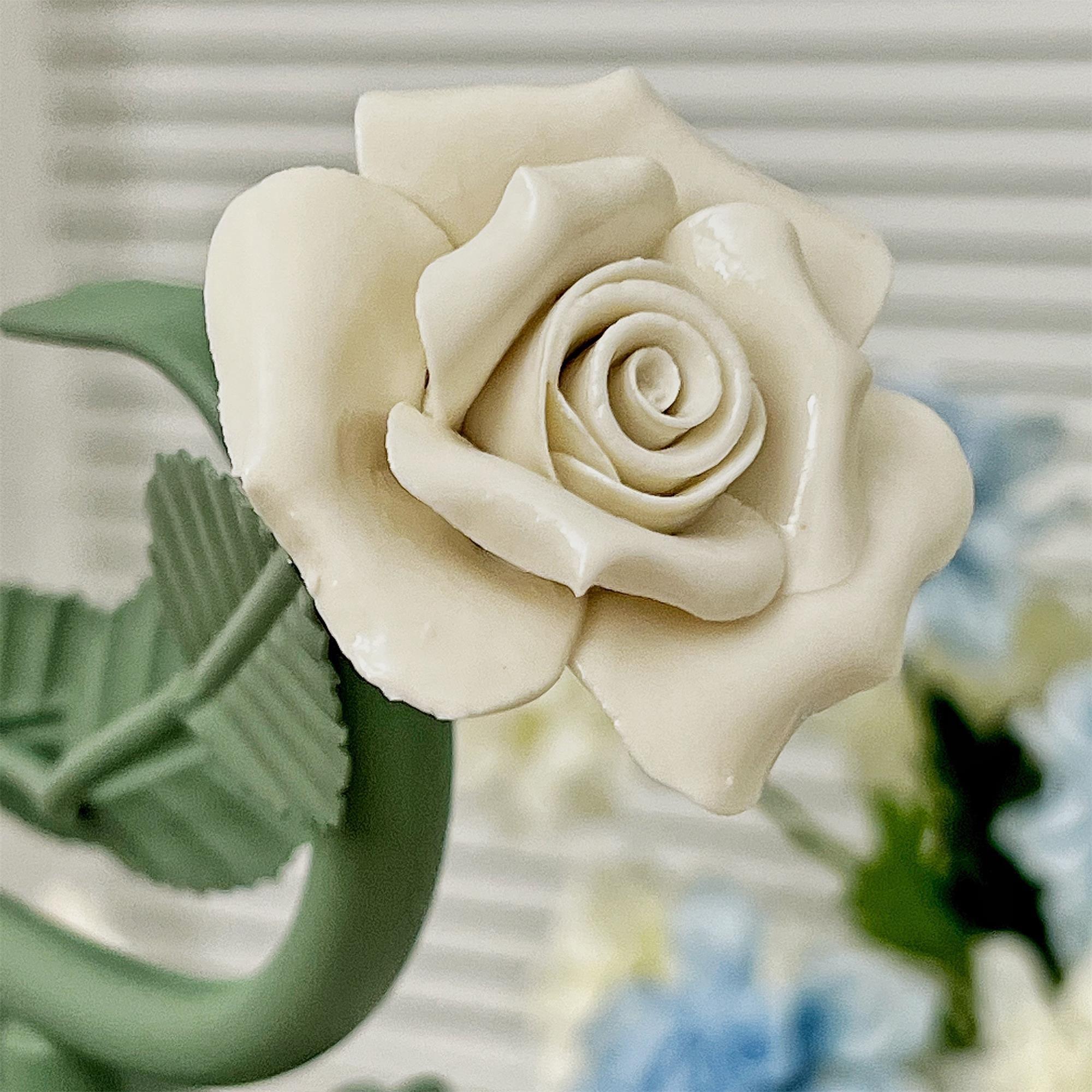 Ron Rose Flower Table Lamp