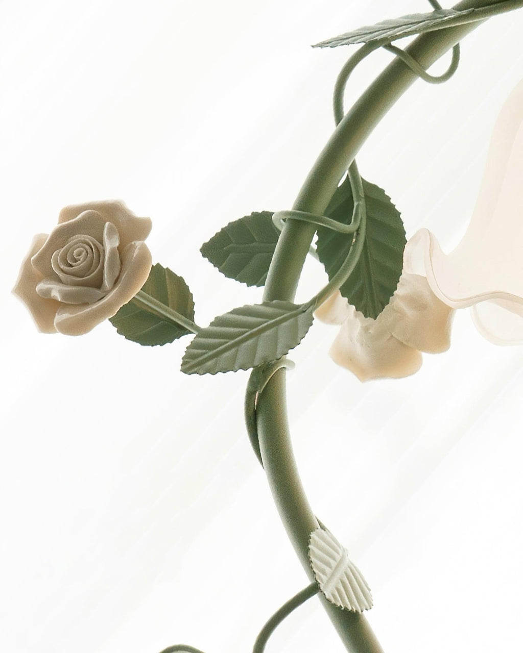 Ron Rose Flower Table Lamp