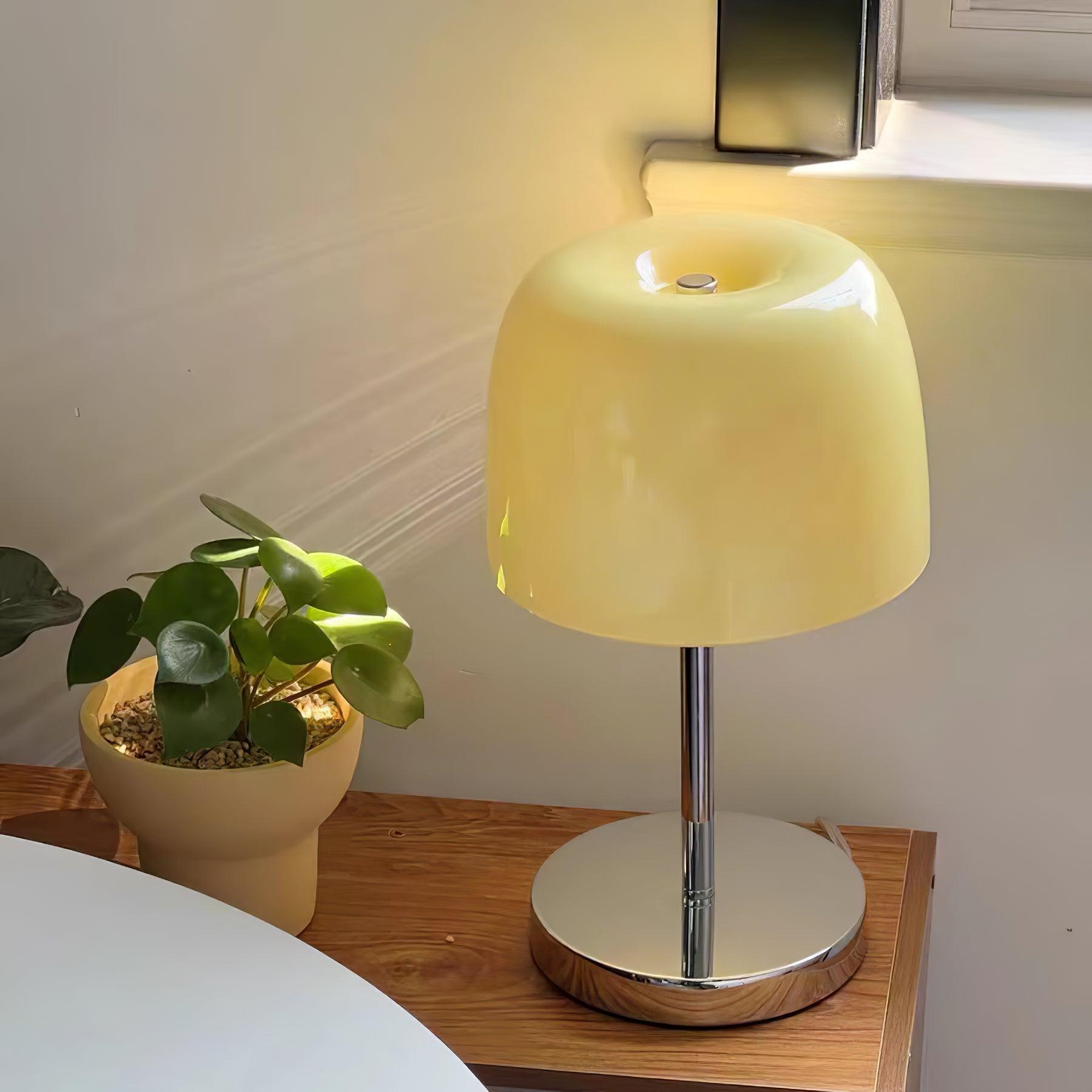 Roxboro Table Lamp