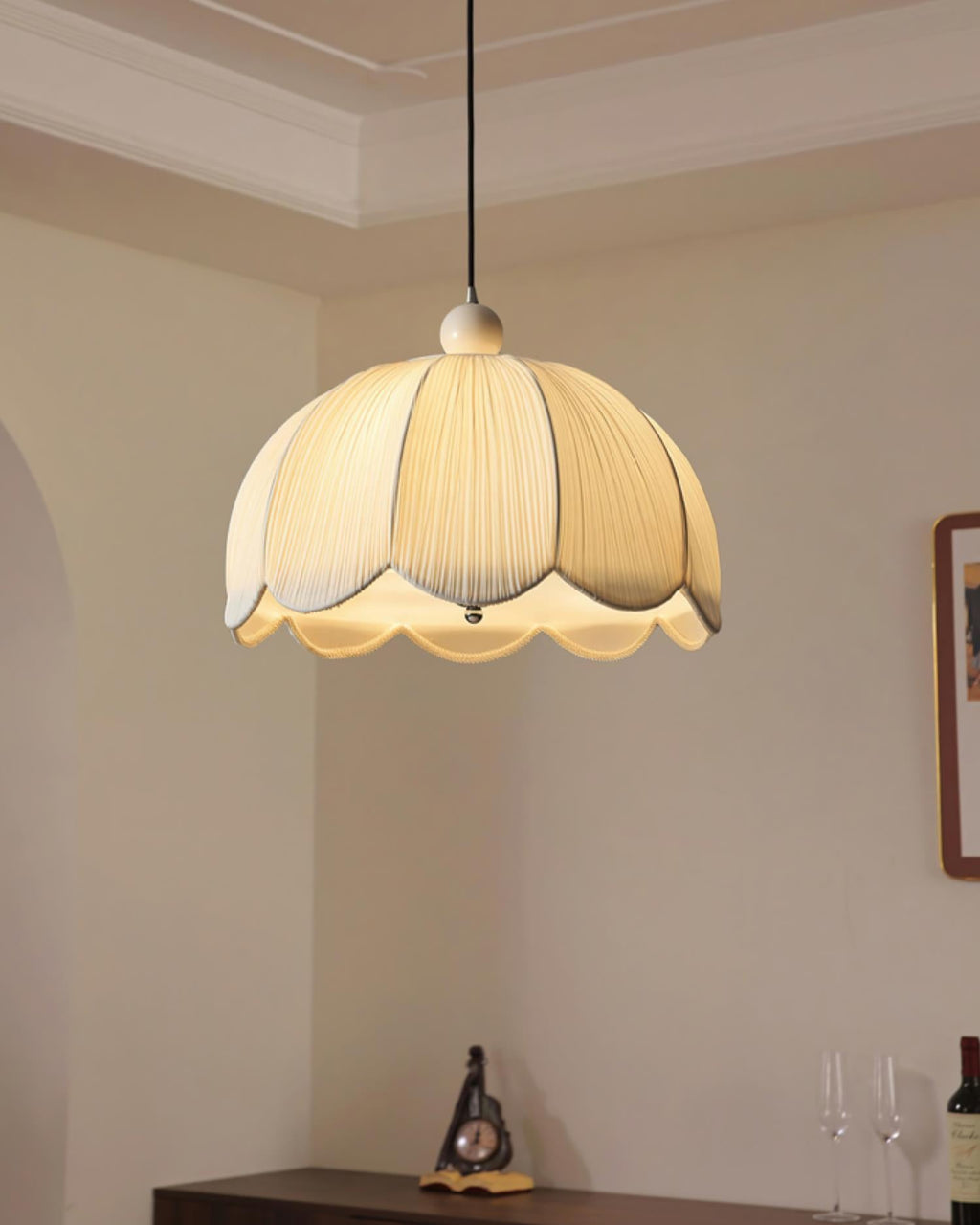 Ruffle Pendant Lamp