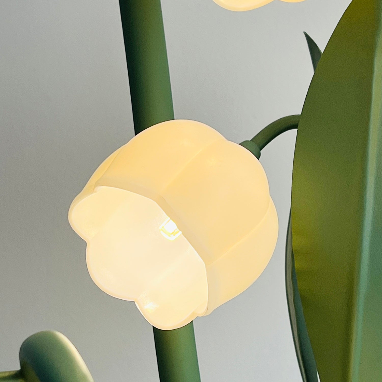 Sara Orchid Floor Lamp
