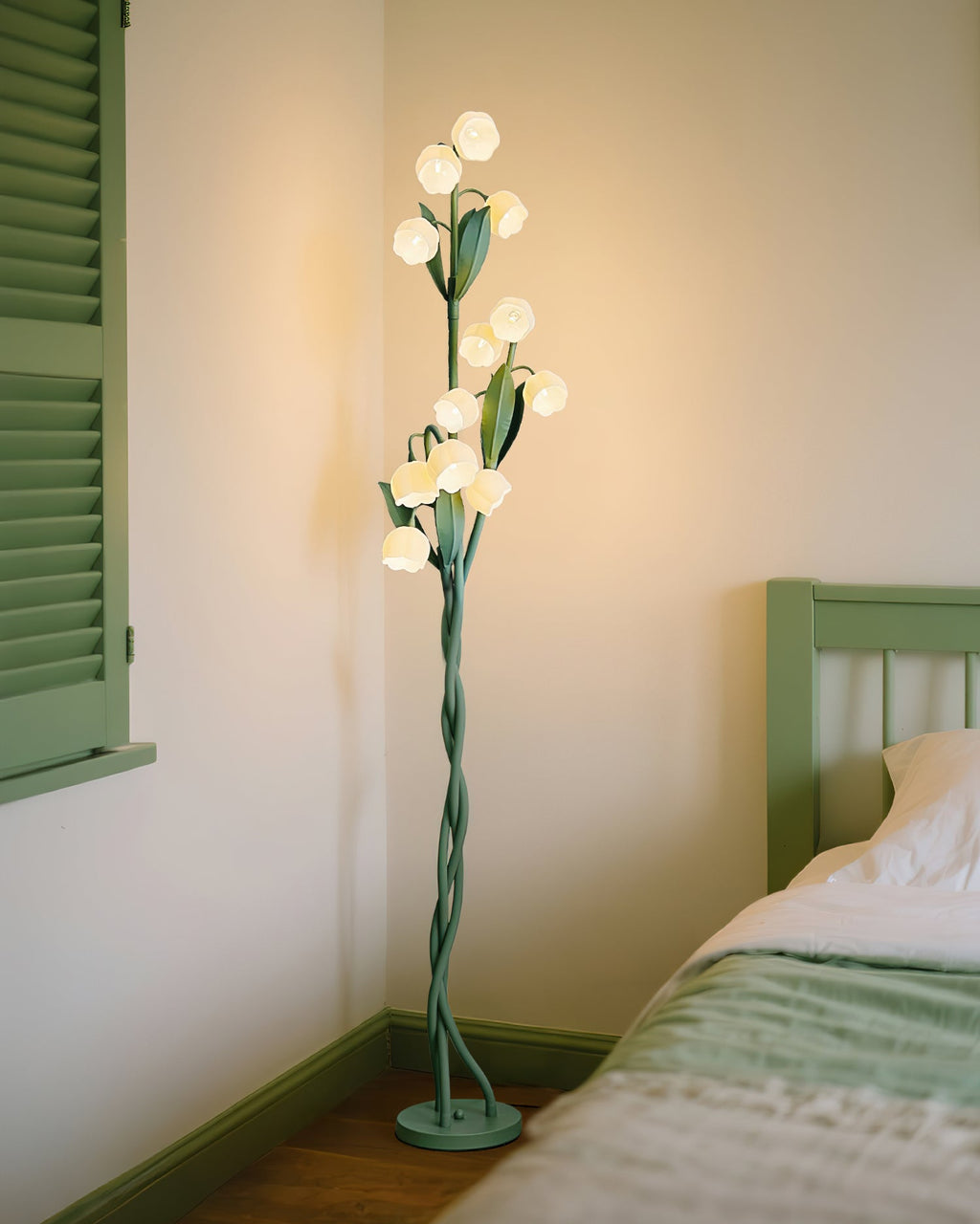 Sara Orchid Floor Lamp
