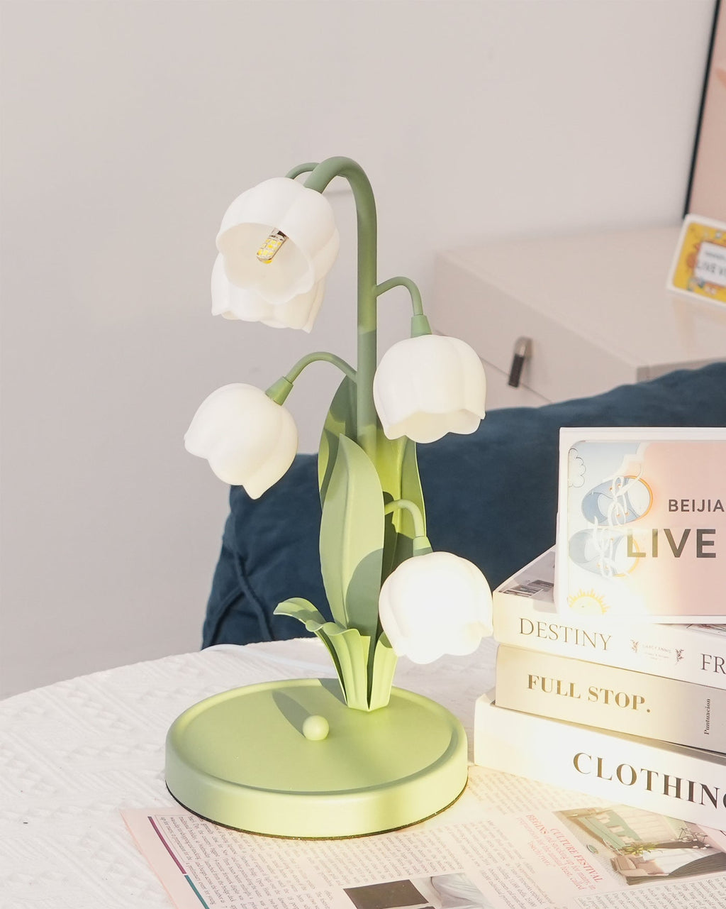 Sara Orchid Table Lamp