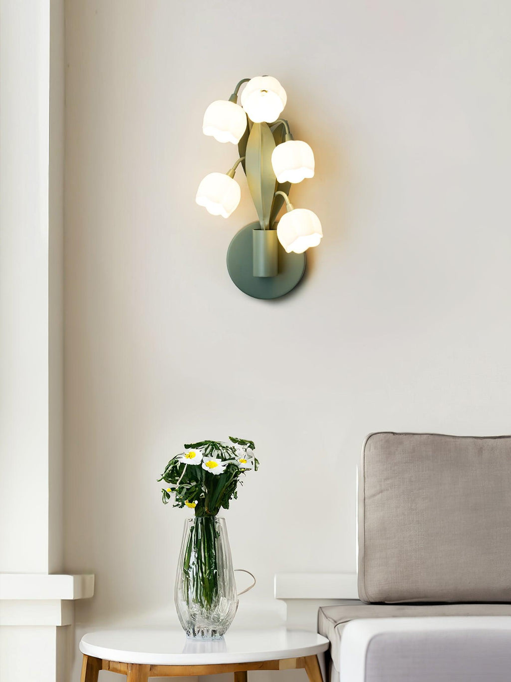 Sara Orchid Wall Lamp