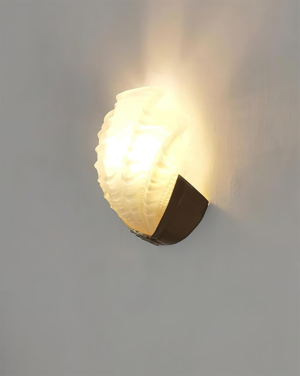 Seashell Wall Lamp