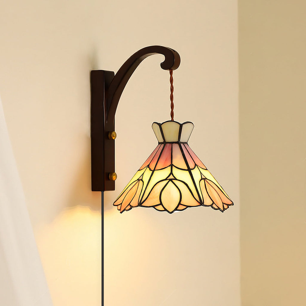 Serena Tiffany Plug In Wall Lamp