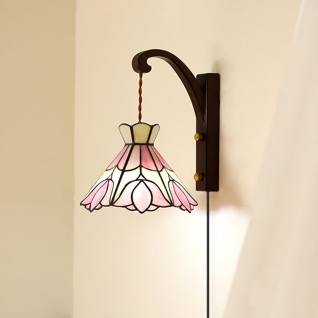Serena Tiffany Plug In Wall Lamp