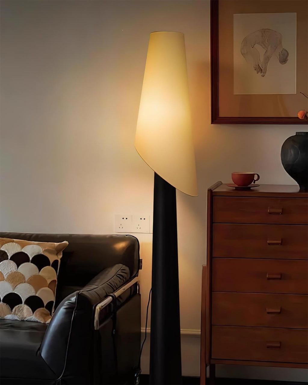 Solstice Flow Floor Lamp