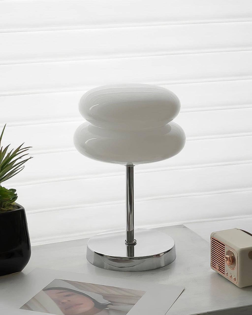 Sonika Glass Table Lamp