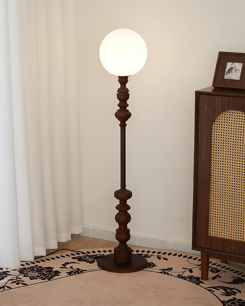Sphereline Floor Lamp