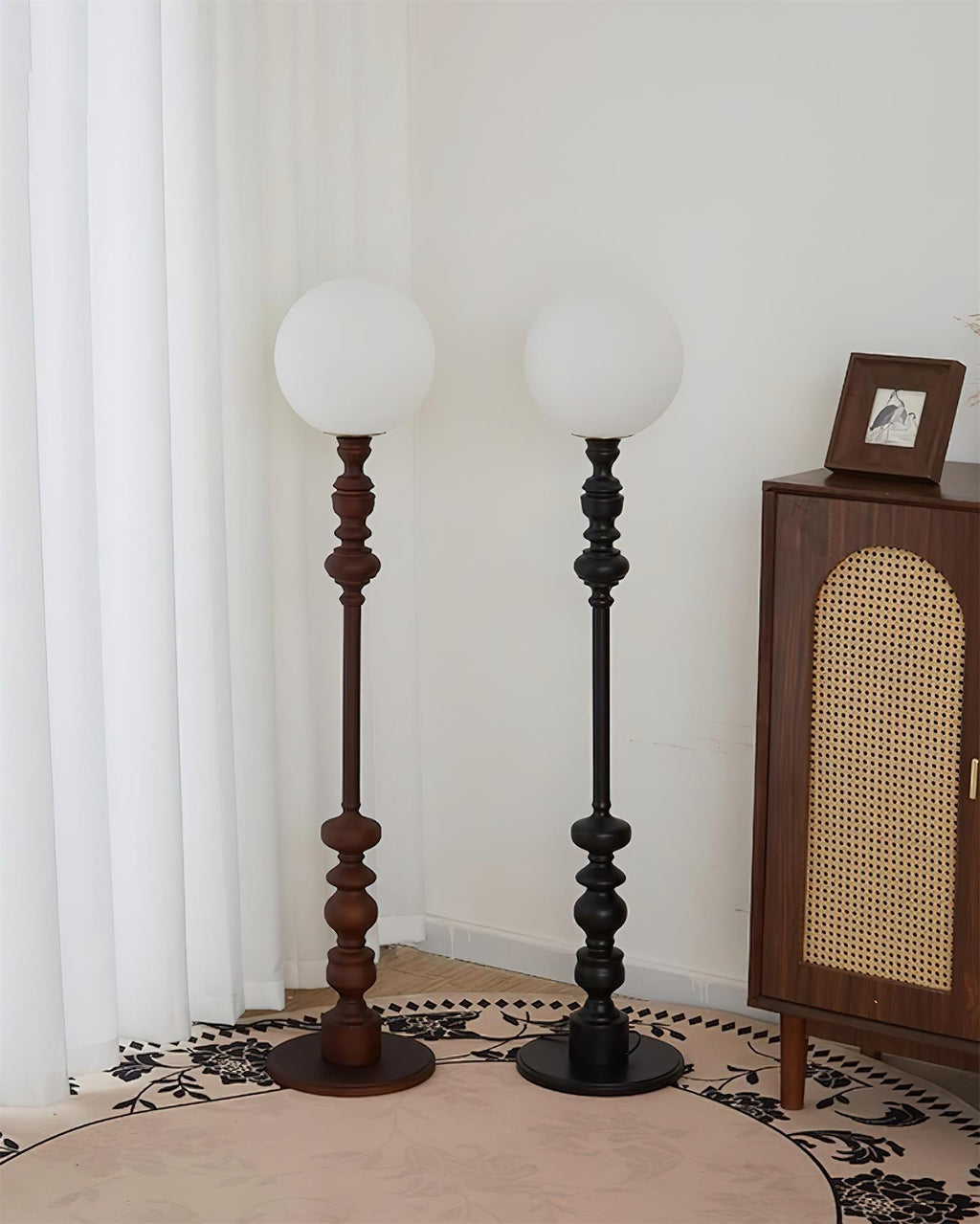 Sphereline Floor Lamp