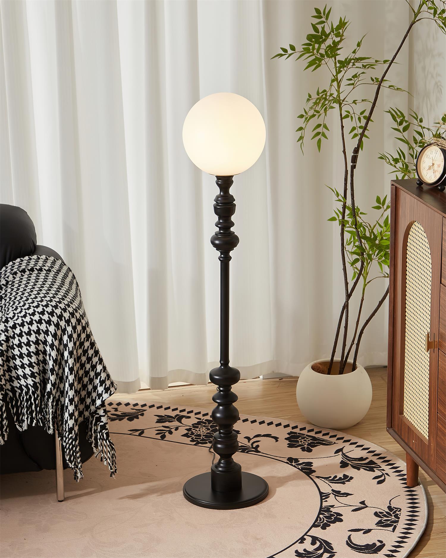 Sphereline Floor Lamp