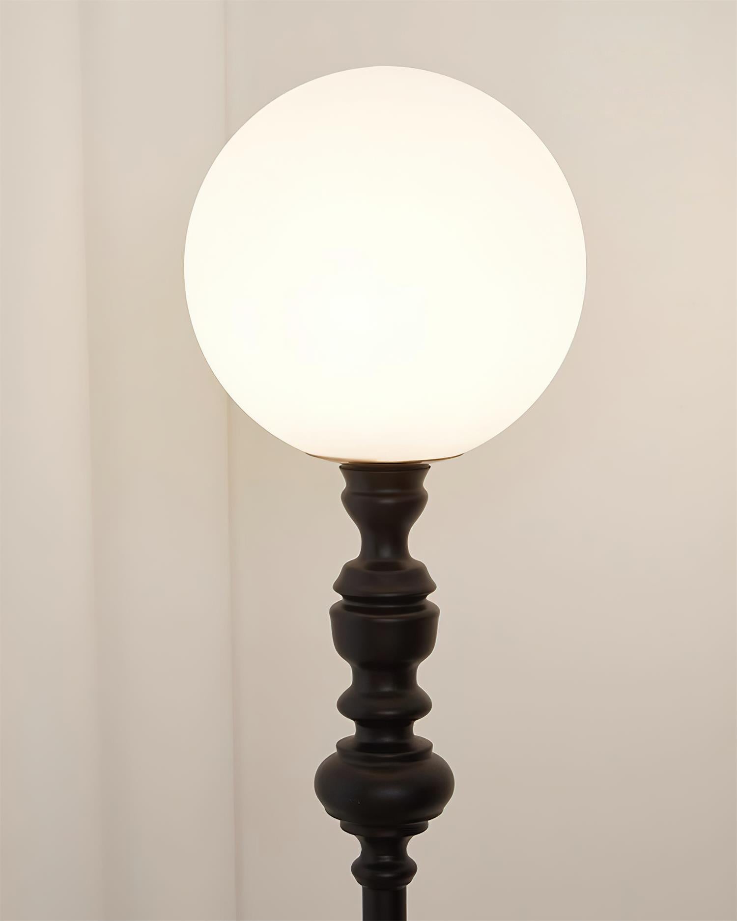 Sphereline Floor Lamp