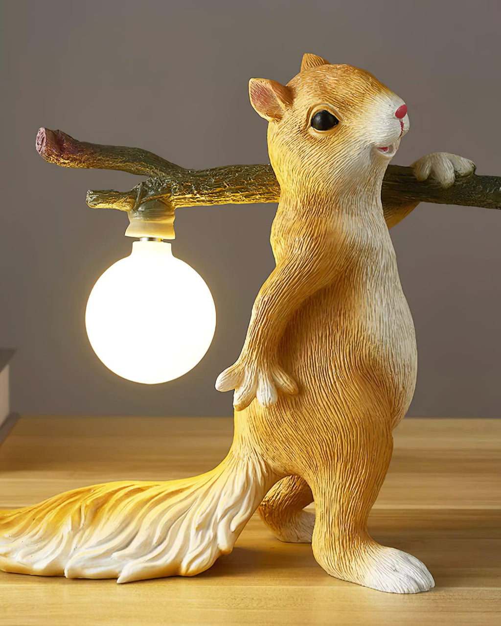 Squirrel Table Lamp