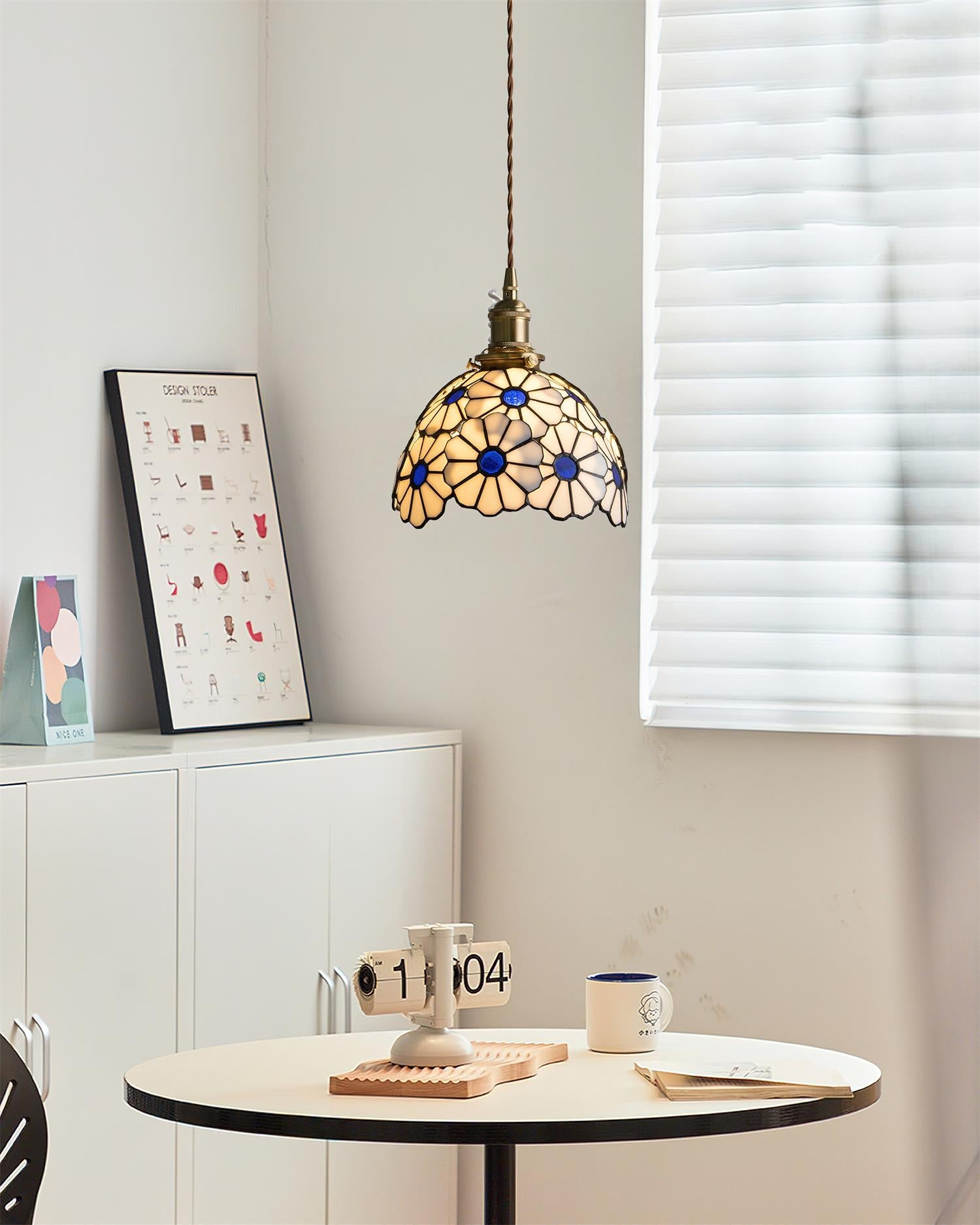 Suka Floral Pendant Light