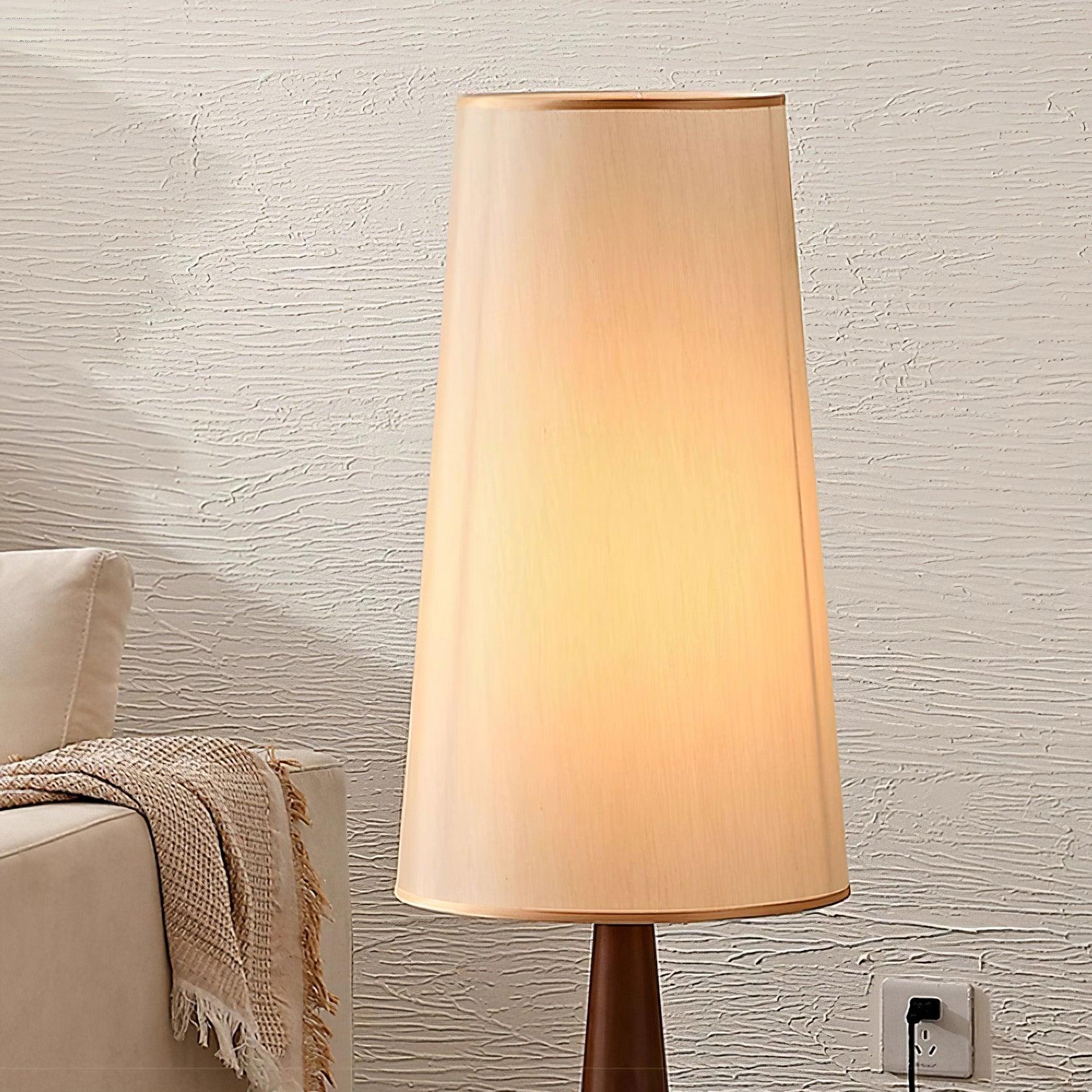 Svelte Floor Lamp
