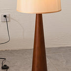 Svelte Floor Lamp