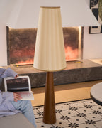 Svelte Floor Lamp