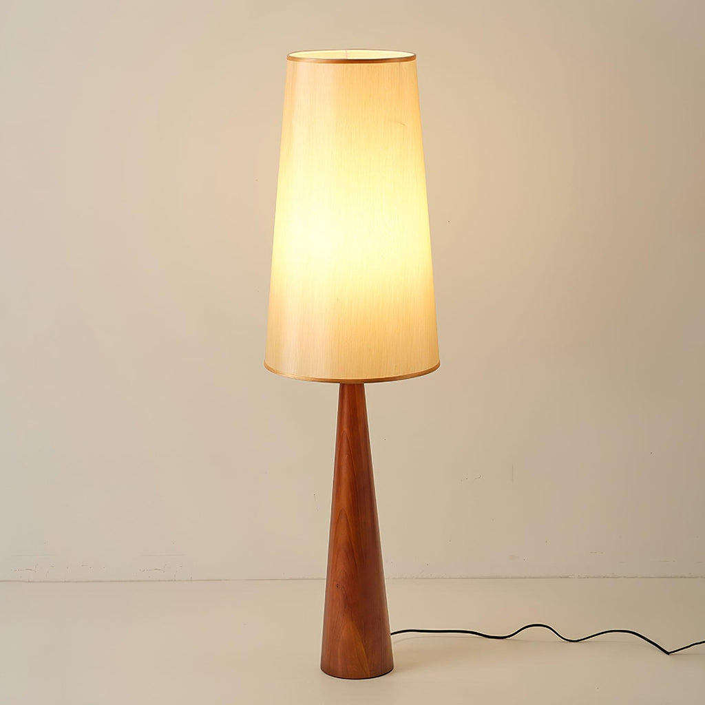 Svelte Floor Lamp