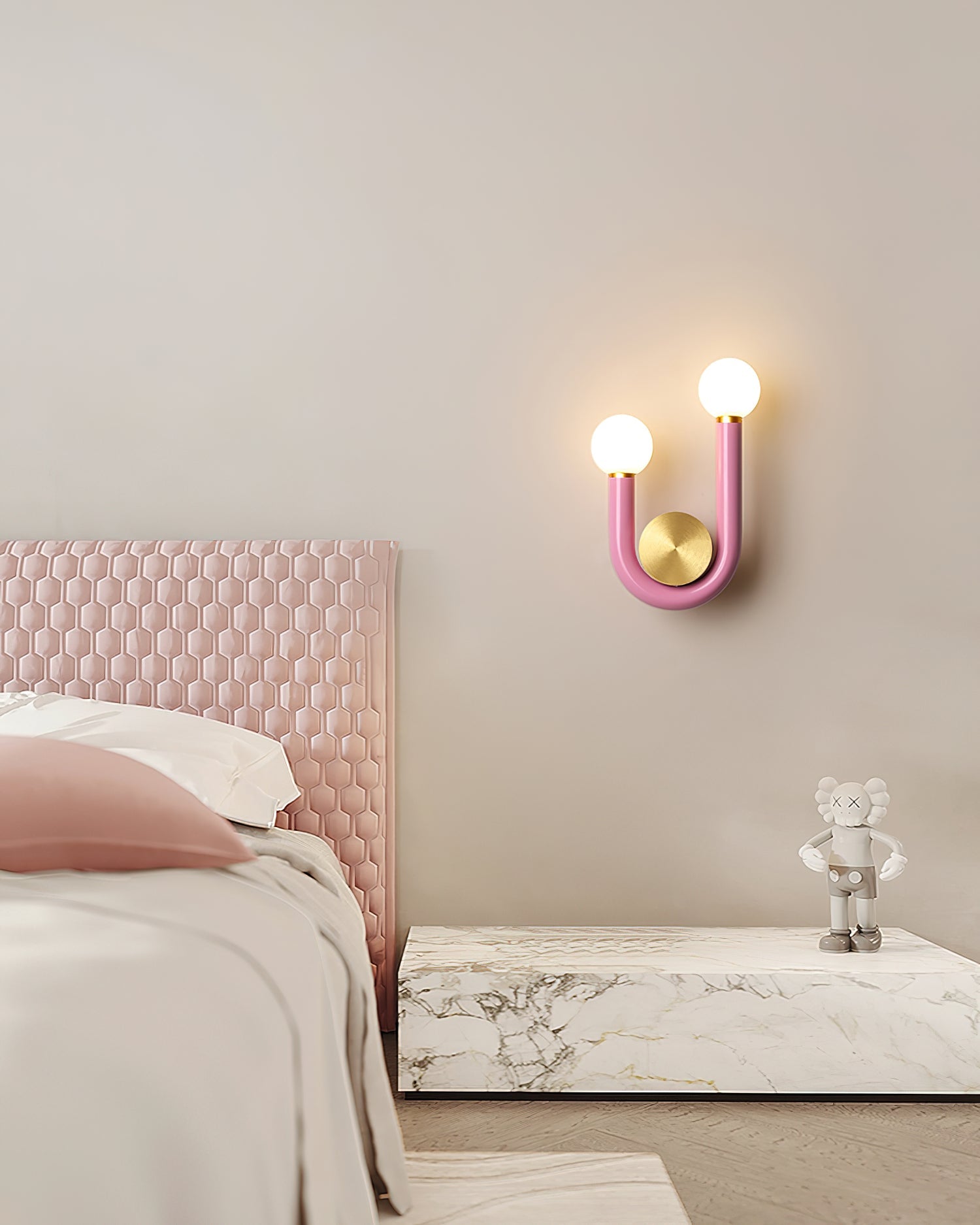 Thalia U Wall Lamp